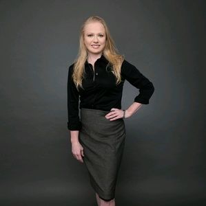 Meet your Posher, Lauren